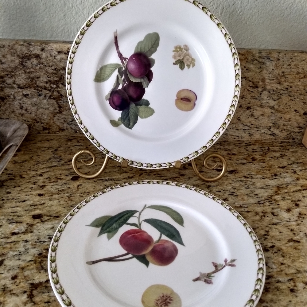 2 Queen's Fruit Pattern Lunch Plates